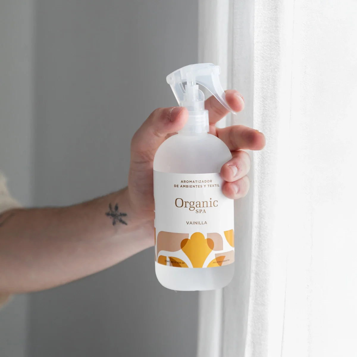SET AROMATIZADOR DE AMBIENTE + DIFUSOR SPA VAINILLA